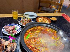 -小饕荟雅安贡椒鱼鲜馆(广福桥店)