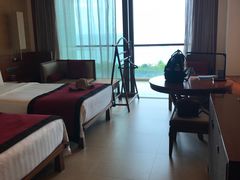 -三亚湾海居铂尔曼度假酒店