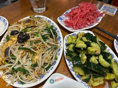 -老天桥酱肉烧饼夹肘子(天桥店)