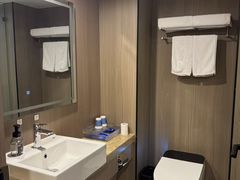 -网鱼电竞酒店(成都欢乐谷金府地铁站店)