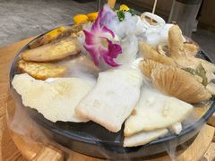 -一朵菌·野生菌探索家火锅(南亚店)