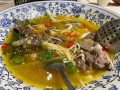 酸汤粉条煮肥牛-娱筷海鲜酒家(广州南沙店)