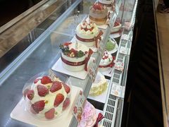 -花花卷卷·鲜食蛋糕(静安久光百货店)