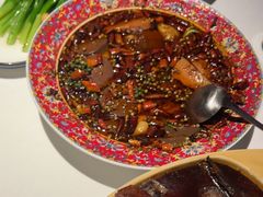 -八府香鸭·啫啫煲(华山路店)