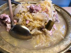 大骨头炖酸菜-关东小磨东北菜(上海长风大悦城店)