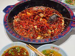 -何师傅美蛙鱼头(汉街店)