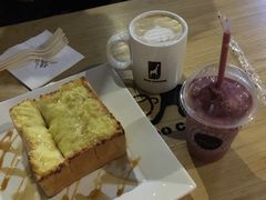 -Who乎coffee&bar