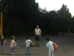 -卓跃儿童运动馆·体能·跳绳·篮球(滨江东中心店)