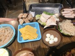 -周幺妹重庆老火锅(银泰城总店)