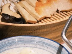 -尚尚仙·酸汤猪手·猪肚鸡火锅(华联万柳购物中心店)