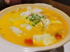 -渝是乎酸菜鱼(龙旗购物中心店)