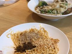 -贰拾捌味·宜宾燃面(春熙路旗舰店)