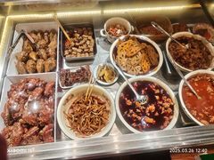-爆炸头阿姨小四川正宗川味小吃(无任何分店)