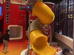 -东方明珠·可口可乐欢乐餐厅