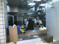 -鲍师傅糕点(江苏路店)