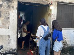 -仓桥直街臭豆腐