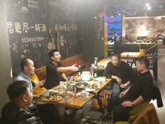 大堂-喝丢一只鞋海鲜烧烤·海肠捞饭(东关街店)