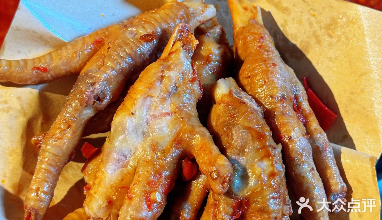 成都必吃榜：五里关火锅，奎星楼的辣味传奇！