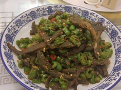 爆炒泥鳅-客家大院·非遗赣南客家菜(郁孤台店)