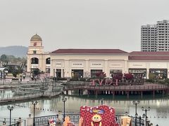 -百联奥特莱斯广场(南京店)