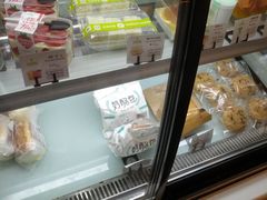 面包甜点陈列柜-花园饼屋·吐司蛋糕面包(星海店)