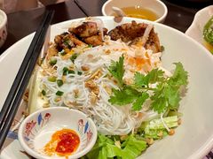 -大头虾越式风味餐厅(光明广场店)