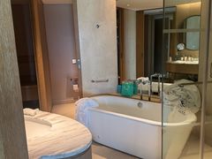 -上海佘山世茂艾美酒店