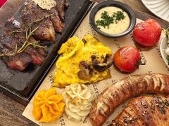 -Mark&Mars Restaurant