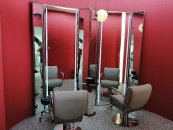 -In Style Hair Salon