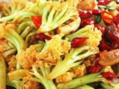 -钟掌勺忘不了地道湘菜(新天地假日广场店)