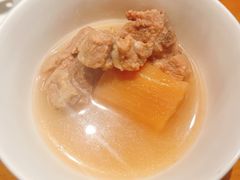 莲藕排骨汤-莲餐厅·湖北菜·潜江小龙虾店(愚园路店)