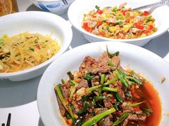 -费大厨辣椒炒肉(高铁吾悦广场店)