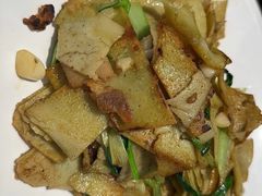 -黄泥岗·地道湖北菜(奥特莱斯店)