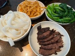 -漆黑觉米粉(三里屯店)