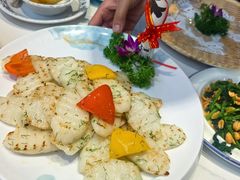 -三江源美食城