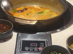 -喃喃椰·糟粕醋·椰子鸡火锅(七堡花园店)