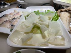 黄喉-小骨煲金华砂锅(转塘金街美地店)