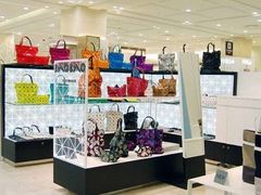 -三宅一生 (阪急梅田本店)