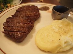 -羽深肉铺 Steak & Wine