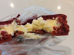 红丝绒脆皮夹心包-石头先生的烤炉(济南领秀城贵和店)