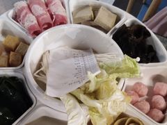 -鸡遇虾煲干锅火锅(小寨金莎店)
