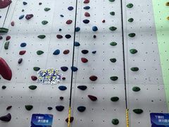 -蓝天攀岩-青少年训练(罗湖益田假日广场店)