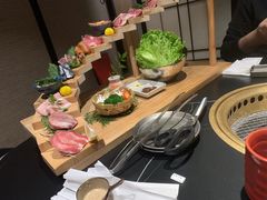 -山川小町·极番烧肉(新地假日广场店)