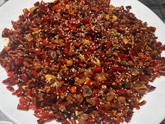 飘香辣子兔-江湖黑大兔(杨家坪店)
