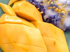 -芒果糯米饭摊子