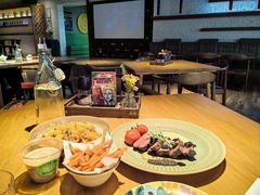 -JINNS锦时 steak&pizza(浸信会礼拜堂旧址店)