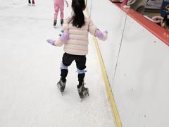 -陈露国际冰上中心(天津嘉里汇店)