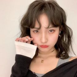 -变画·发型STUDIO