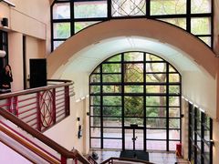 -香港大学