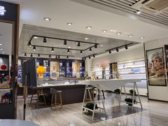 -宏宇眼镜蔡司依视路折扣店(兆佳眼镜城店)